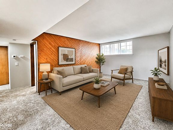 4th image of 8161 Denwood Dr APT 6