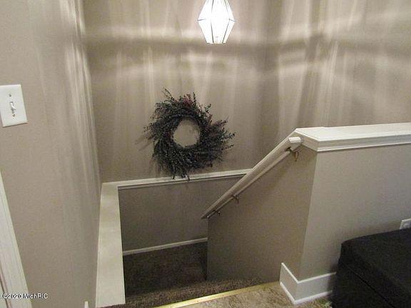 4th image of 2634 Weatherby Hills Dr SE