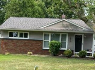 685 N Buhl Farm Dr, Hermitage, PA