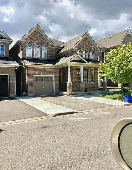 50 Geddington Cres — Photo 2
