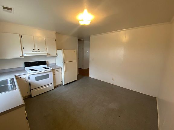 4th image of 208 Rosemont Dr #1