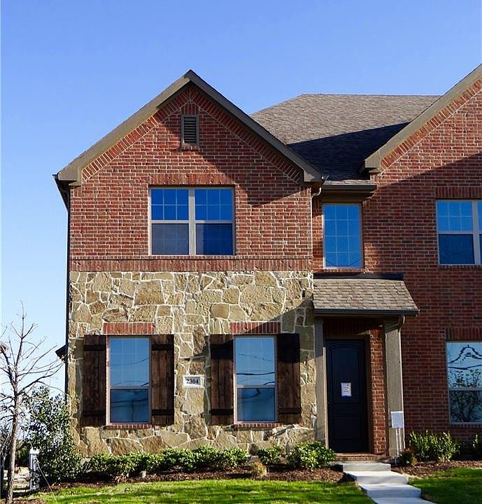 1st image of 2304 Russells Way