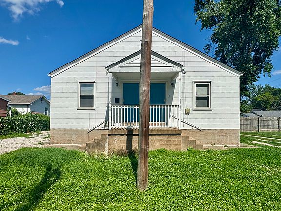 3rd image of 9760 Clyde Ave