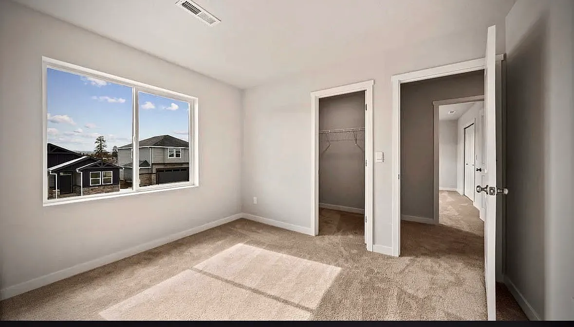 4 bed, 2230 sqft, $1,200 — Photo 2