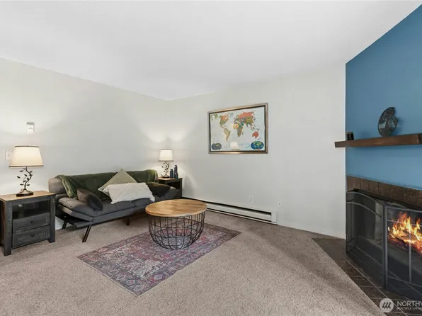 5506 220th St SW #A102, Mountlake Terrace, WA 98043