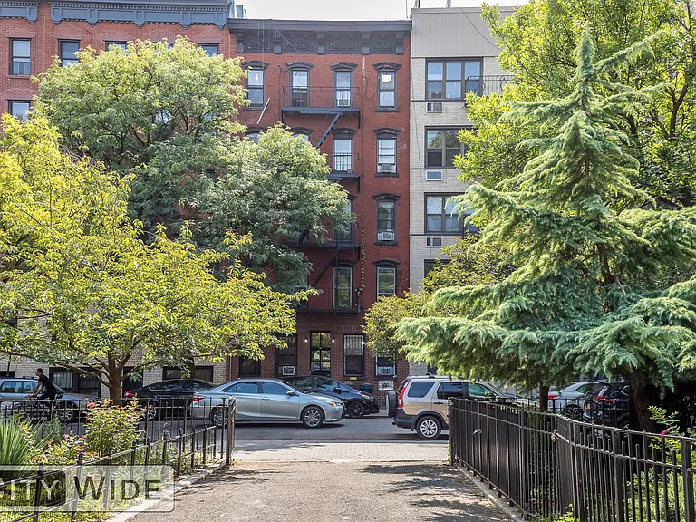 11 Saint Marks Pl #4 — Photo 8