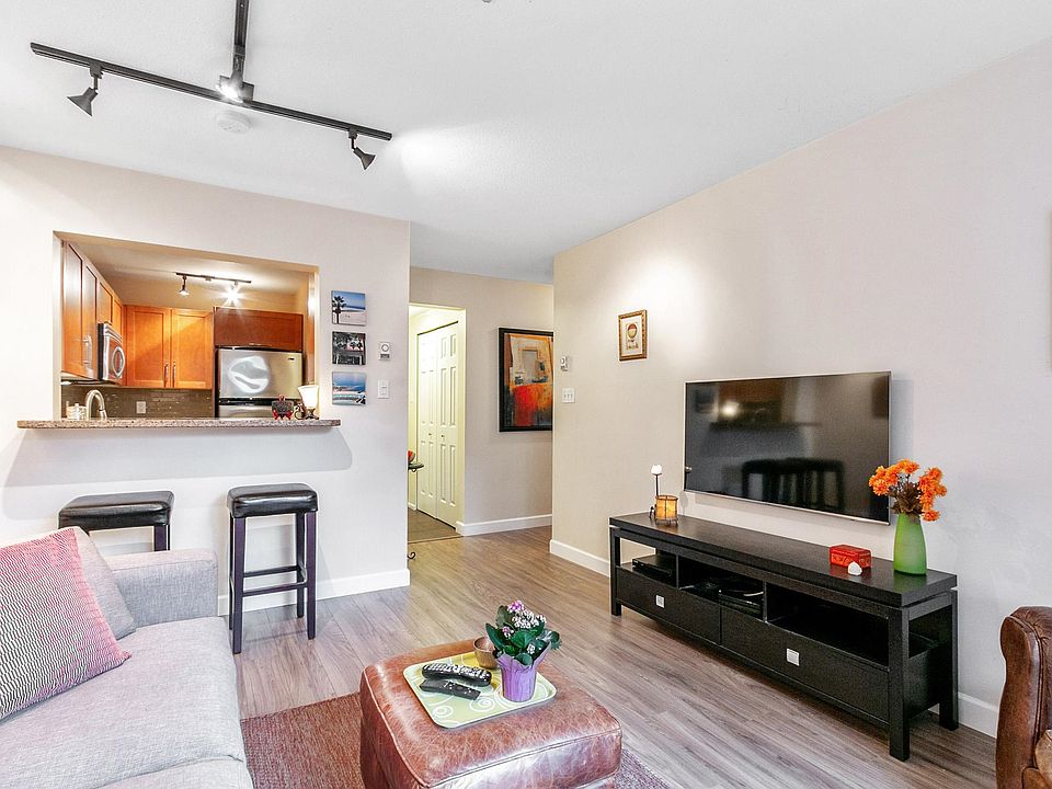 1st image of 628 W 13th Ave #105
