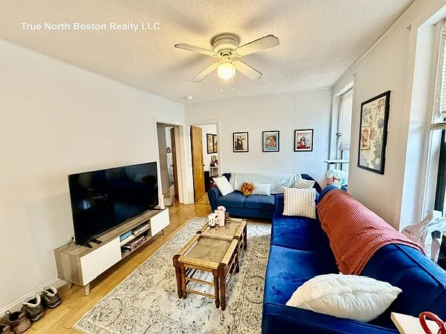436 Commercial St #2 — Photo 2