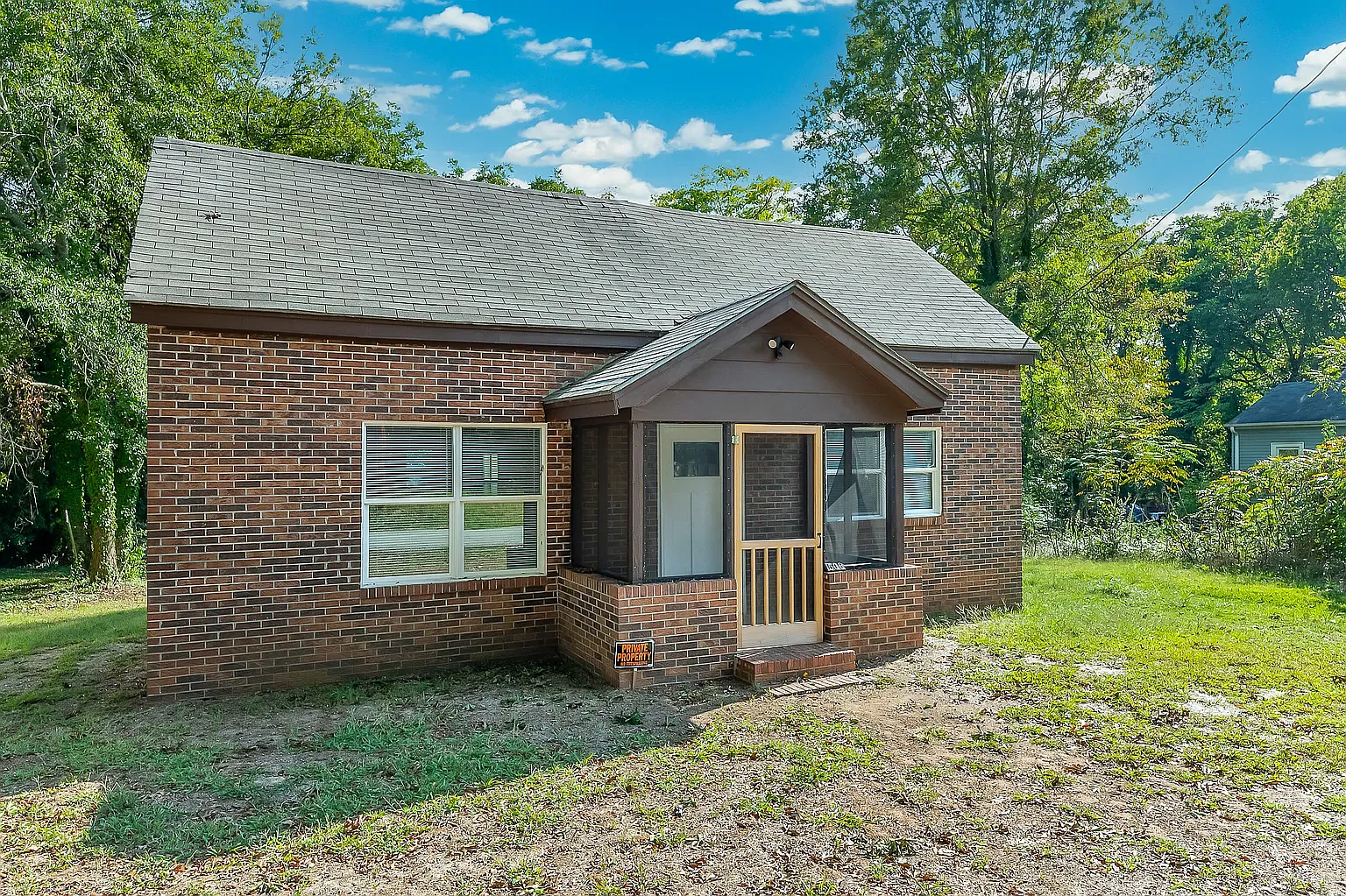 2 bed, 927 sqft, $1,100 — Photo 2