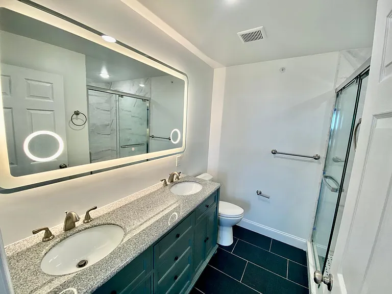 1220 Hamilton St #7A — Photo 9