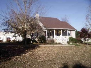 6938 Carter Rd, Westmoreland, TN 37186