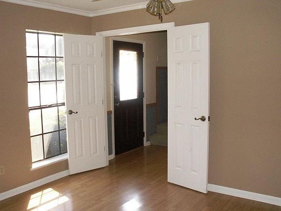 2nd image of 106C Alyene Dr