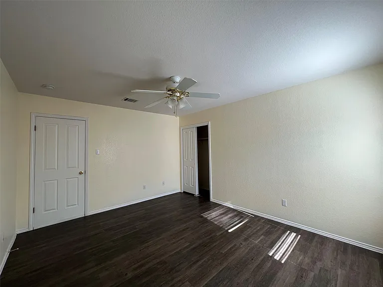 116 Remington Dr — Photo 12