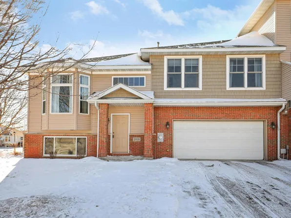 20028 Heritage Dr, Lakeville, MN 55044