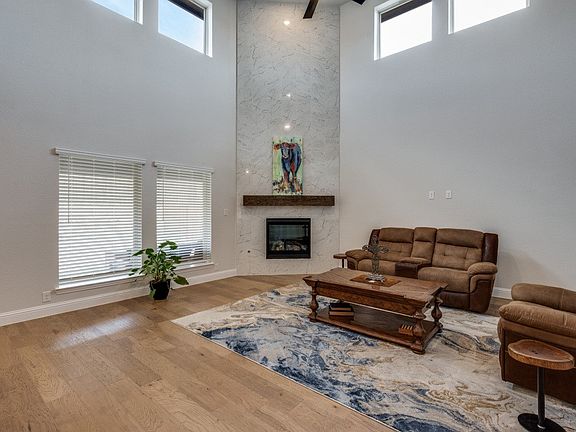 5th image of 3004 Emerald Trace Dr