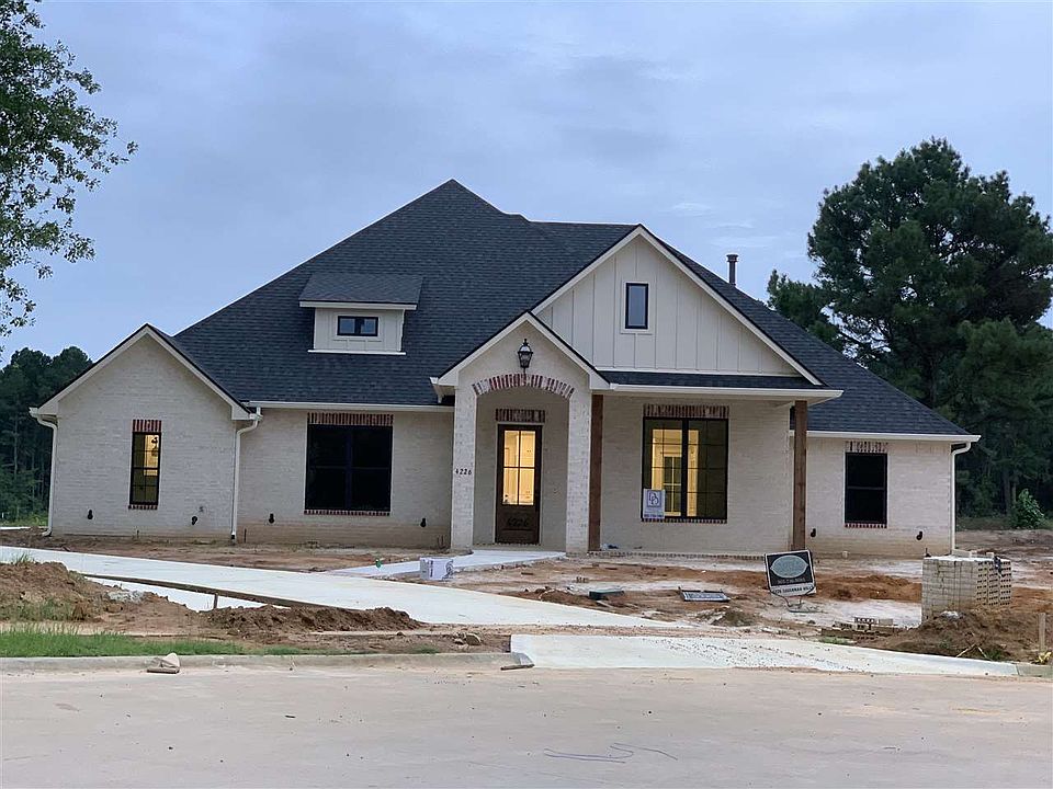 1st image of 4226 Savannah Hills Ln