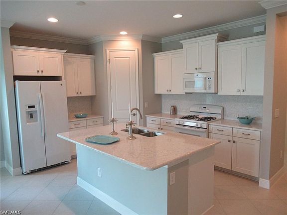 4th image of 19906 Coconut Harbor Cir