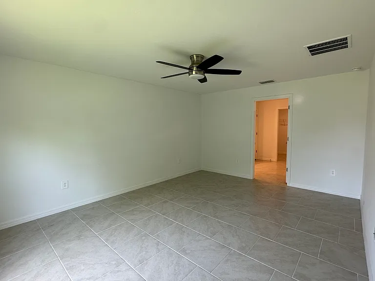 20207 Benton Ave — Photo 13