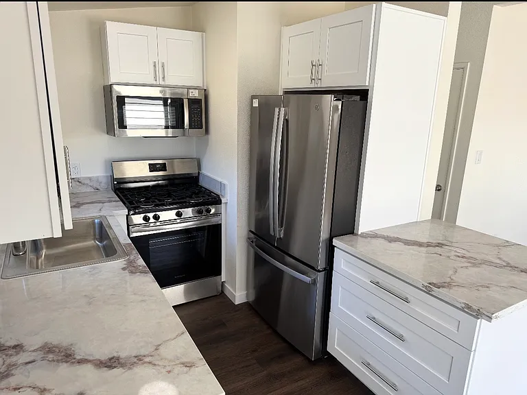 6336 Lake Alturas Ave — Photo 3