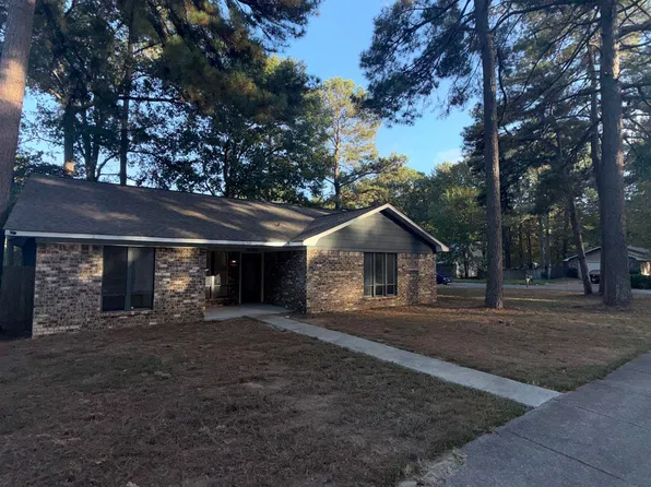 10001 Warren Dr, Little Rock, AR 72209