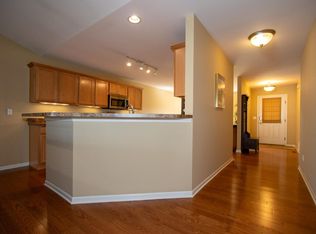 2809 Westwind Dr, Valparaiso, IN 46385