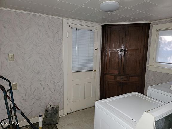 5th image of 2115 Birmingham Pike