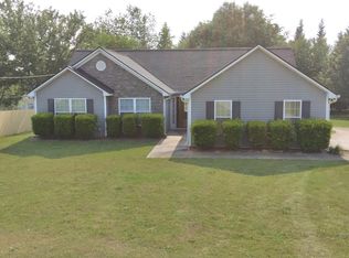 225 Mills Creek Ln, Covington, GA