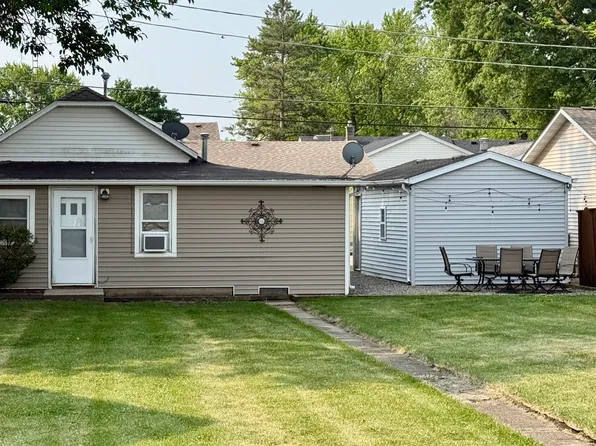 929 Armstrong St, Morris, IL 60450