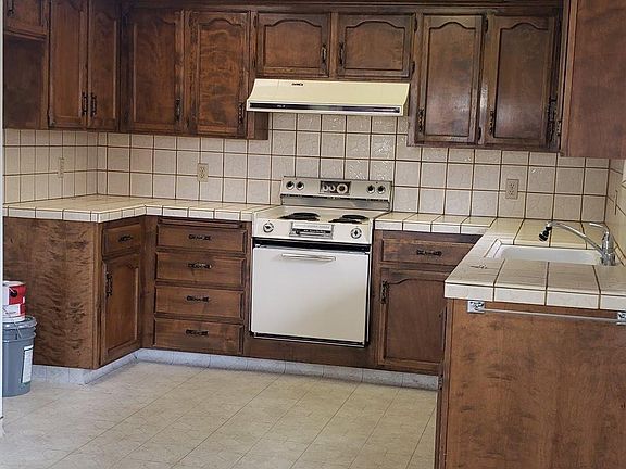 4th image of 4314 N Emerson Ave