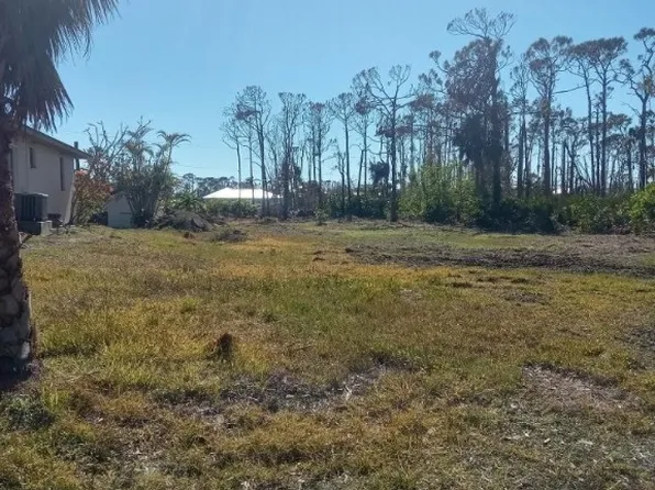 3581 Tangerine Dr, Saint James City, FL 33956