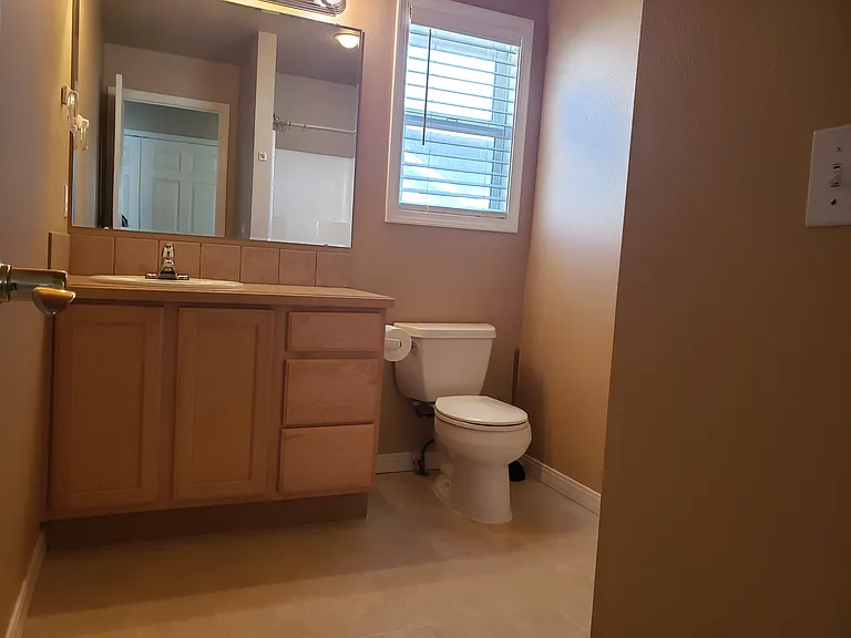1308 S Manitou Ave — Photo 10