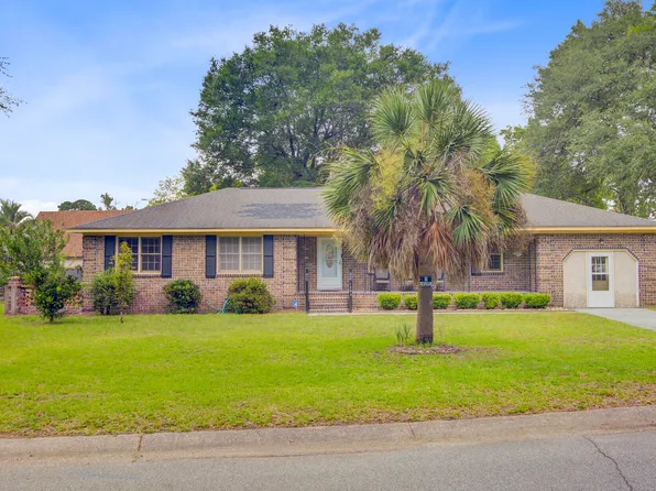 1404 Ivy Isle Dr, Charleston, SC 29412