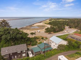 8240 Cedar St, Rockaway Beach, OR 97136