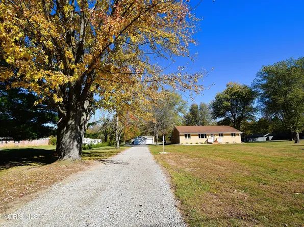 10006 Laplante Rd, Monclova, OH 43542