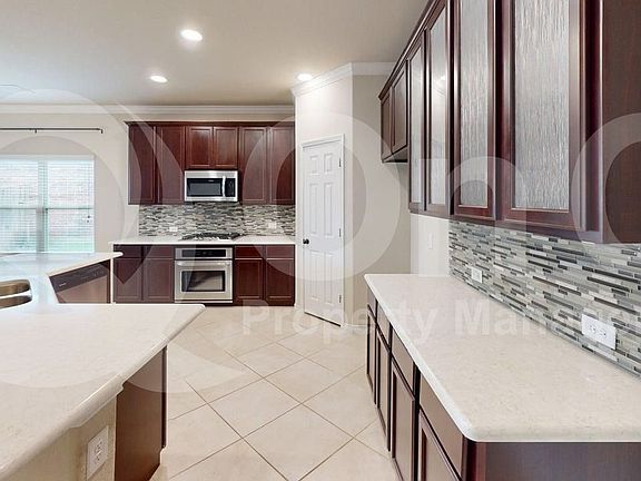 3rd image of 2512 Eppright Dr