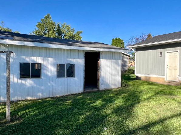 395 S Mathers St, Orleans, IN 47452