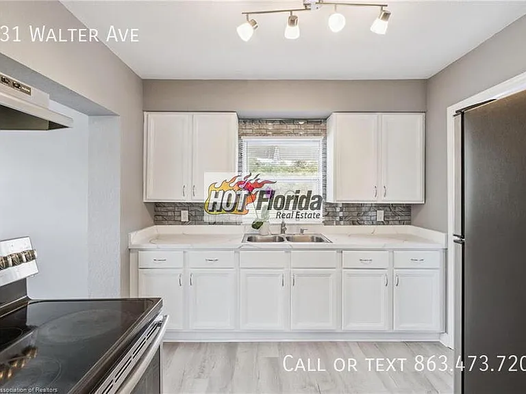 331 Walter Ave — Photo 5