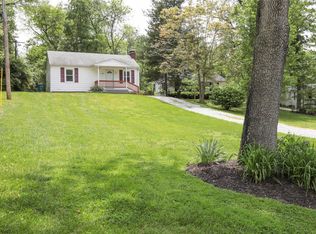 18 Woodlawn Cir, Belleville, IL 62226