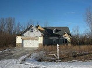 11485 Orchard Pkwy, Fenton, MI 48430