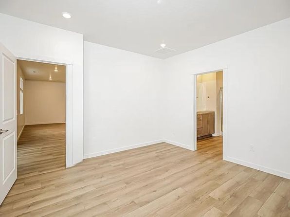 (undisclosed Address)