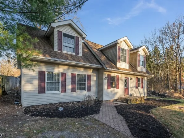 115 LILAC DRIVE, Clinton Twp., NJ 08801