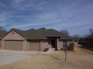2813 NE 129th St, Edmond, OK 73013