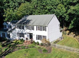 16 Colby Farm Rd, Chester, NJ 07930