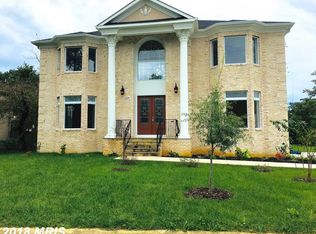 3534 Moncure Ave, Falls Church, VA 22041