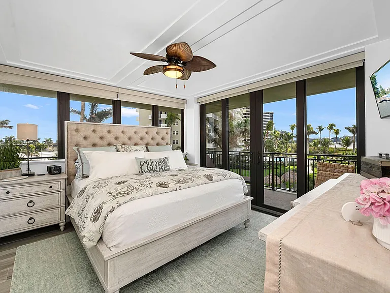180 Seaview Ct #308 — Photo 9