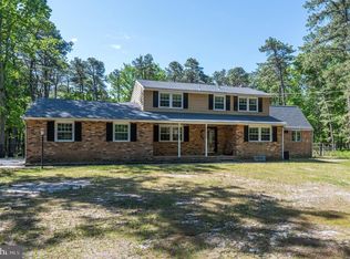 16 Saw Mill Rd, Medford, NJ 08055