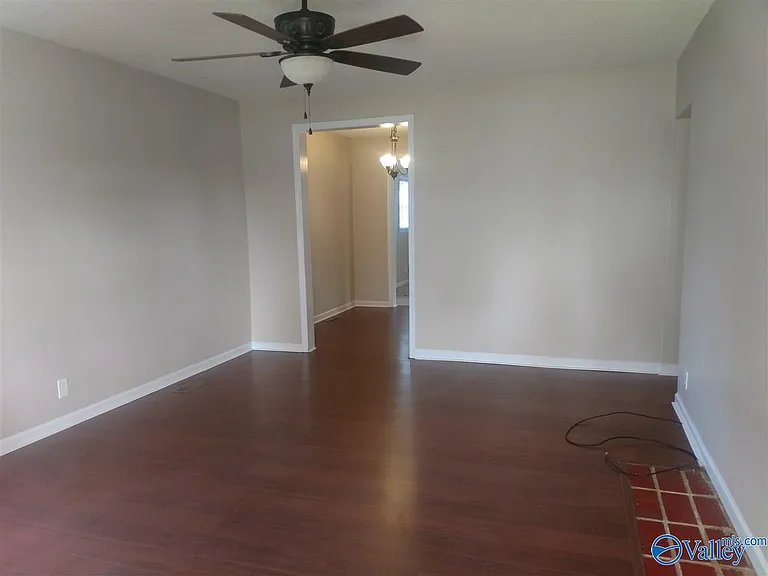 2035 Vanderbilt Dr SW — Photo 4