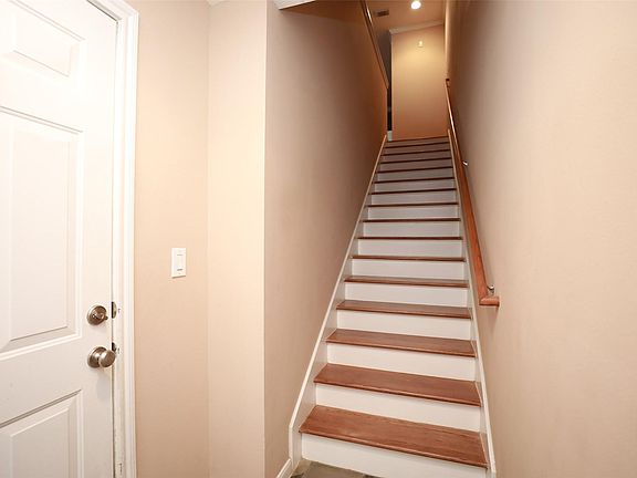 3rd image of 4812 La Branch St APT 11