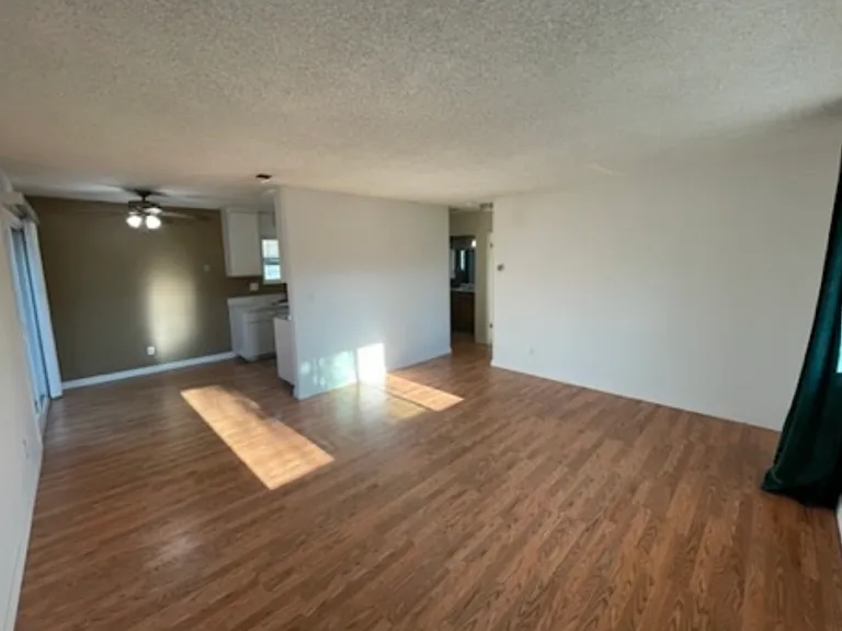 814 Jennifer Ln #C — Photo 7