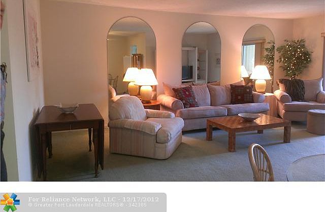 1st image of 2731 NE 14th St #810